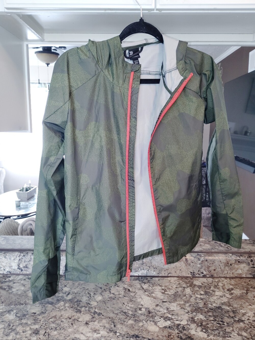 all in motion Green Camouflage Hooded Jacket with Coral Zip